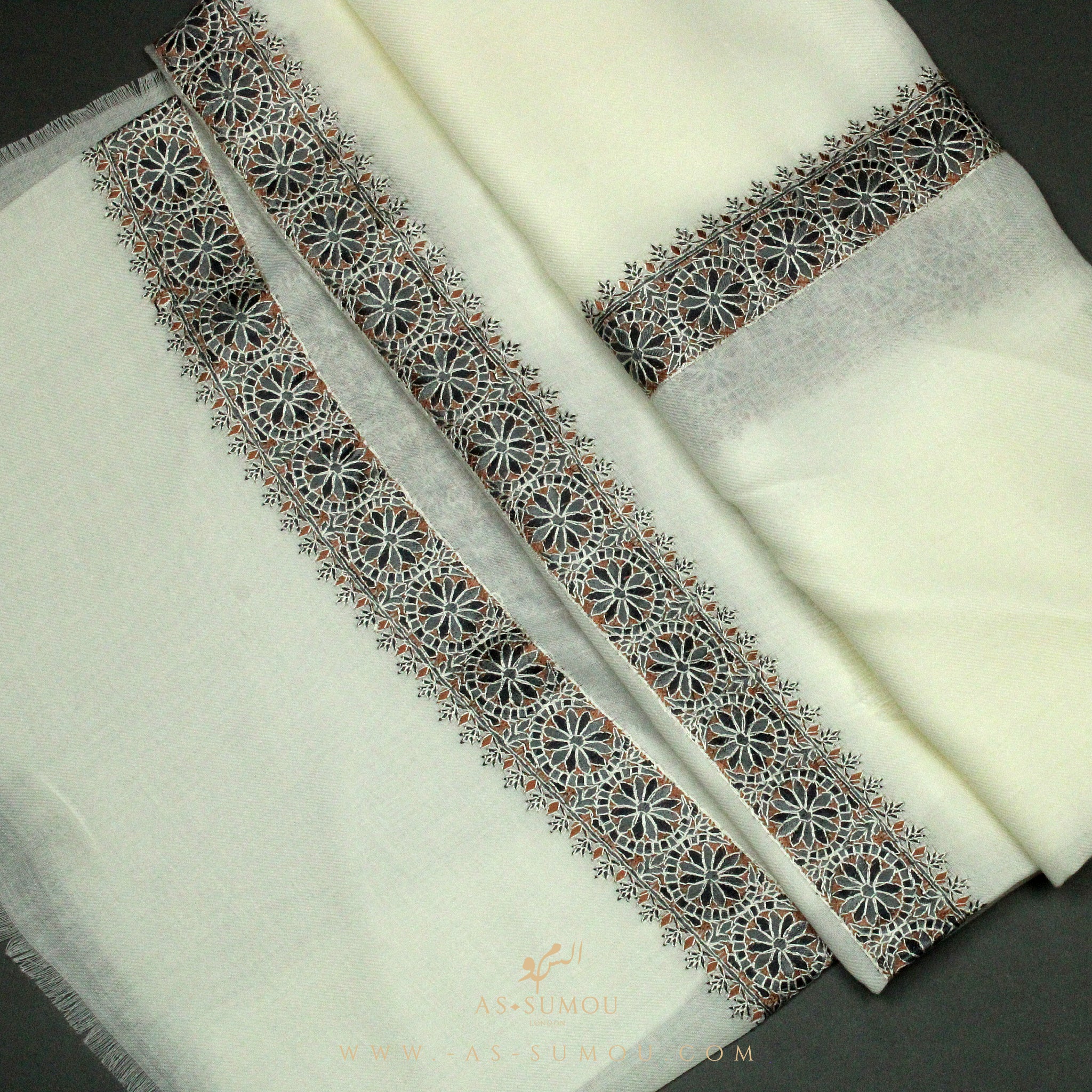 PREMIUM WHITE AUTHENTIC YEMENI SHEMAGH SCARF WH15