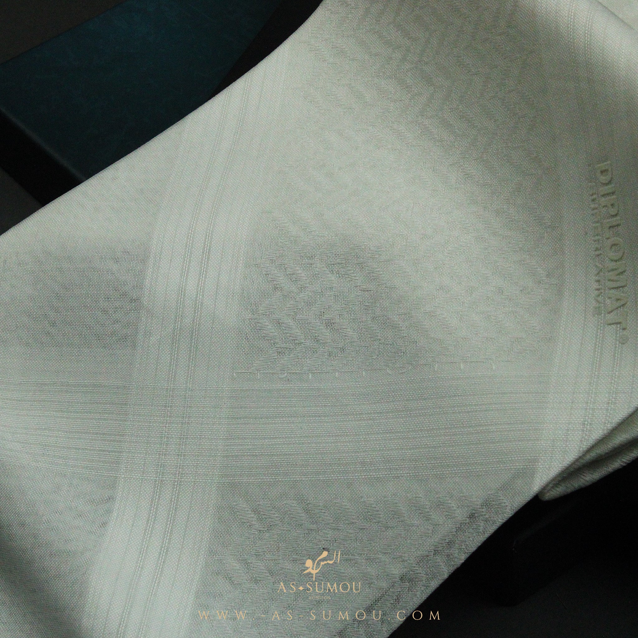 PREMIUM WHITE SAUDI SHEMAGH SCARF WS42