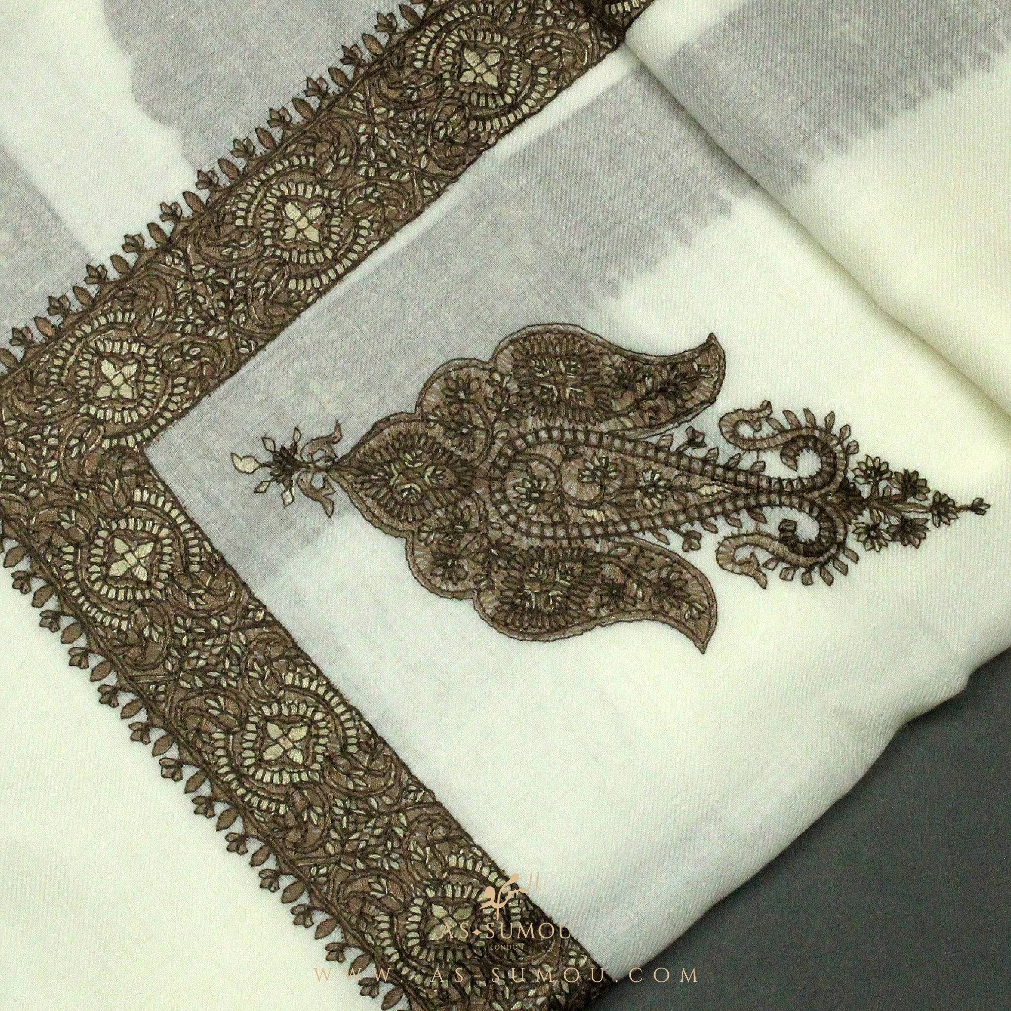 PREMIUM WHITE AUTHENTIC YEMENI SHEMAGH SCARF WH13