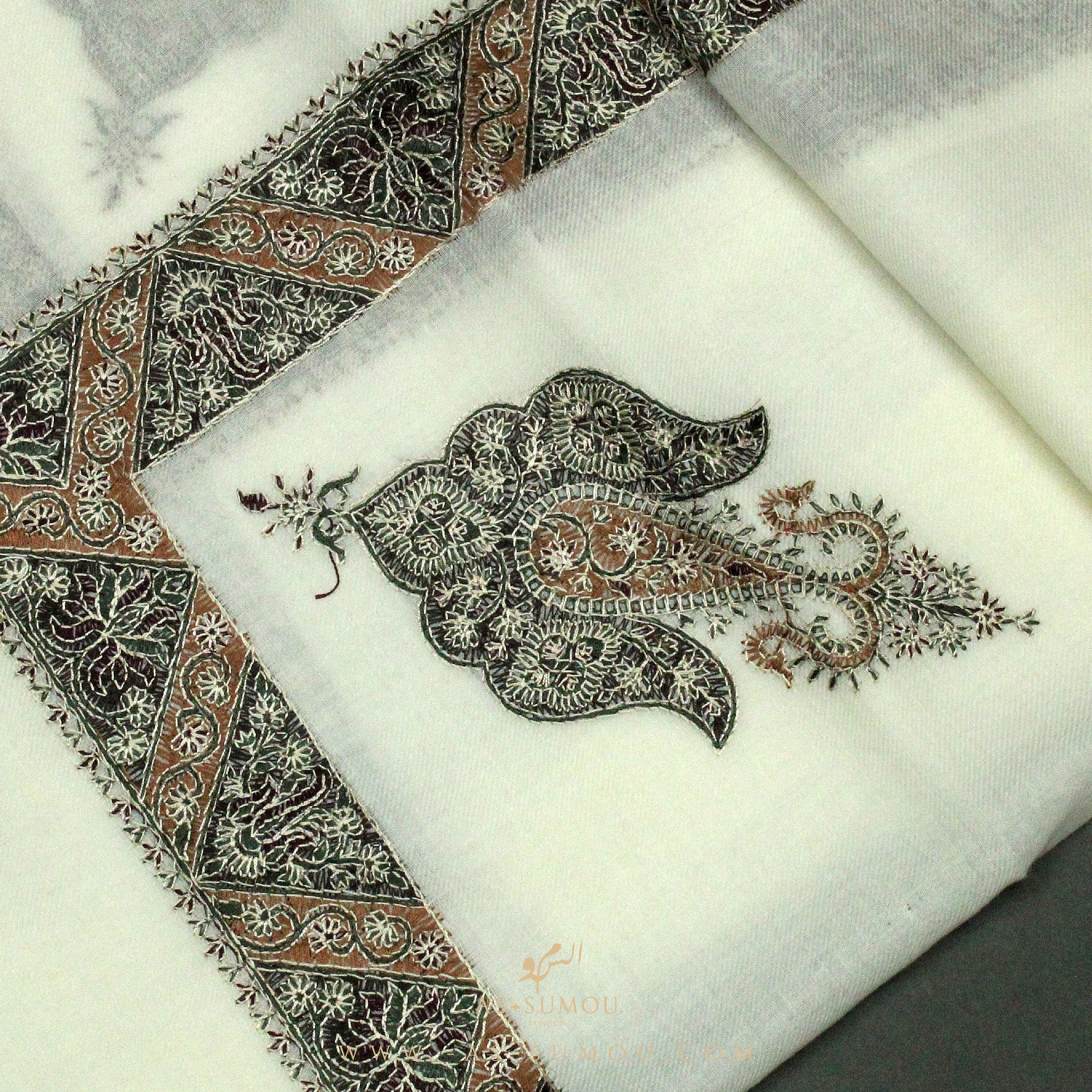 PREMIUM WHITE AUTHENTIC YEMENI SHEMAGH SCARF WH16