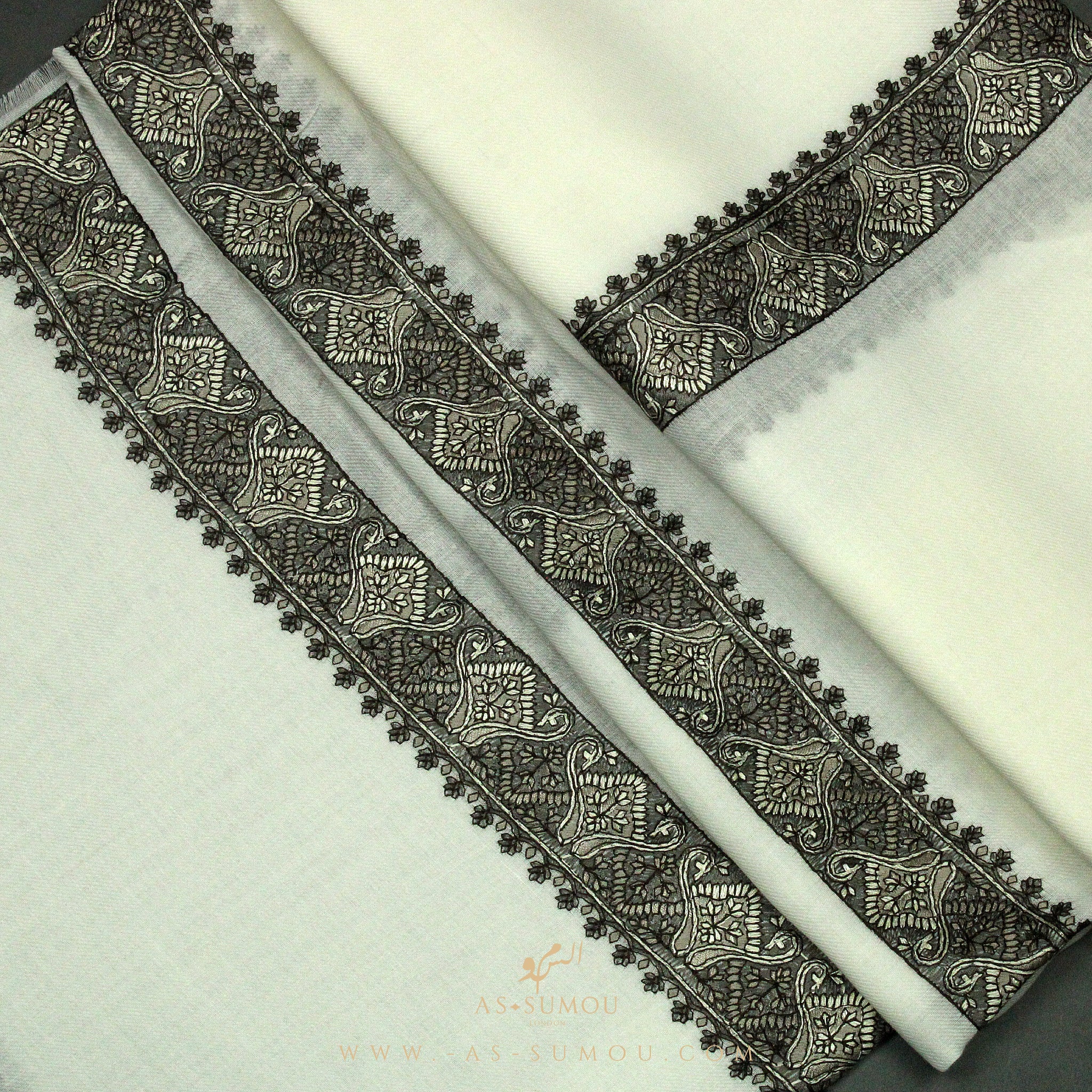 PREMIUM WHITE AUTHENTIC YEMENI SHEMAGH SCARF WH10