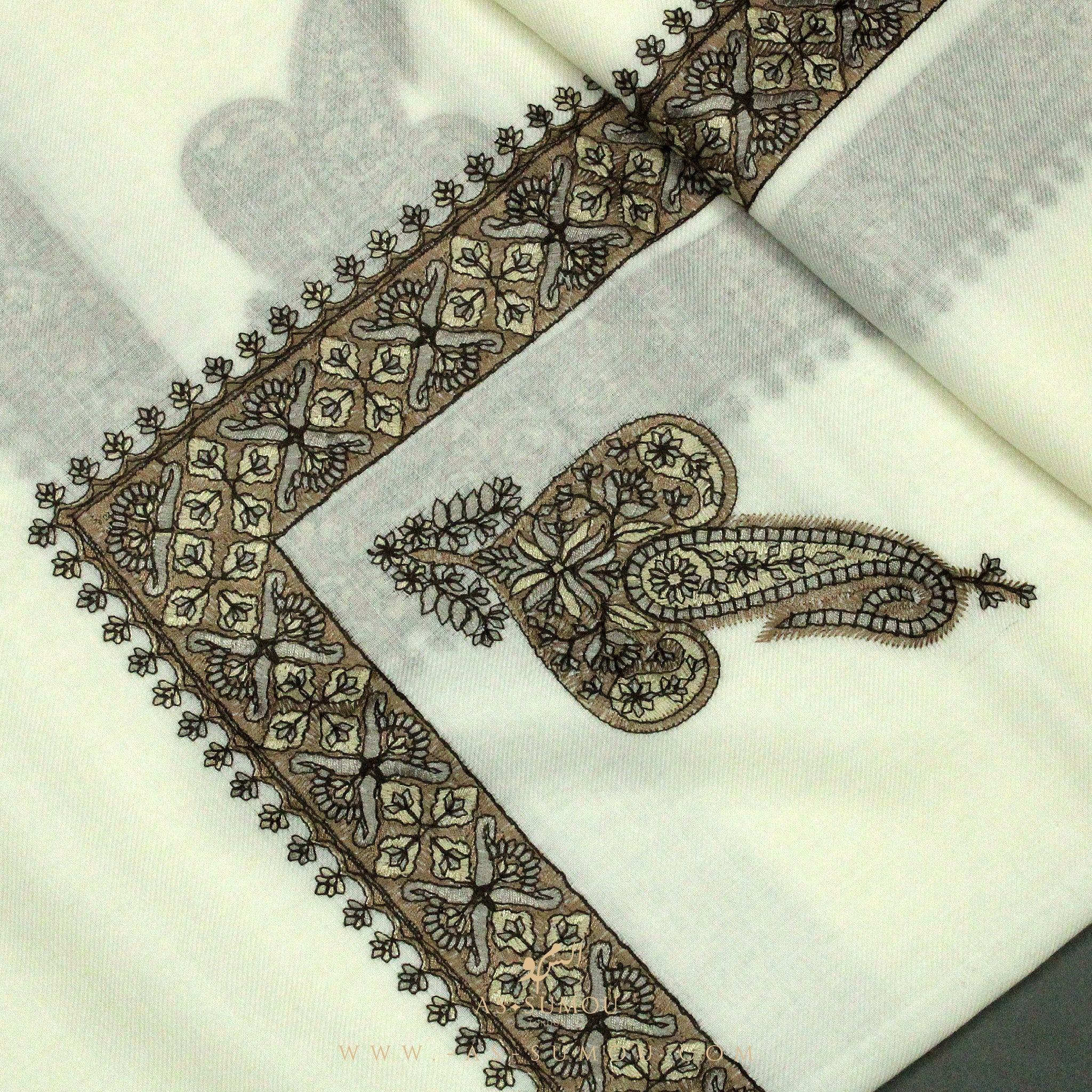 PREMIUM WHITE AUTHENTIC YEMENI SHEMAGH SCARF WH8