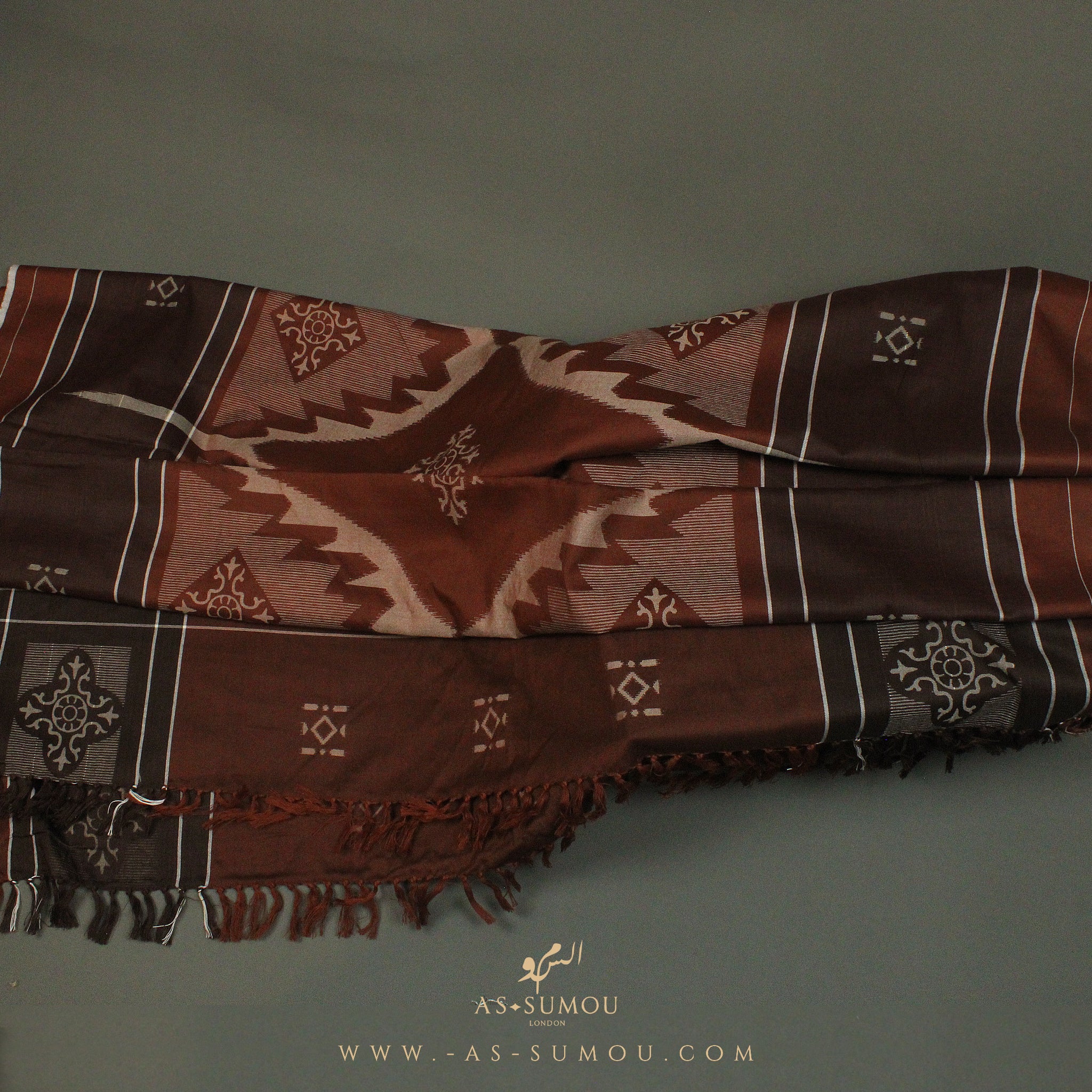 PREMIUM MAROON YEMENI IZAAR MAʿAWAZ IZ3