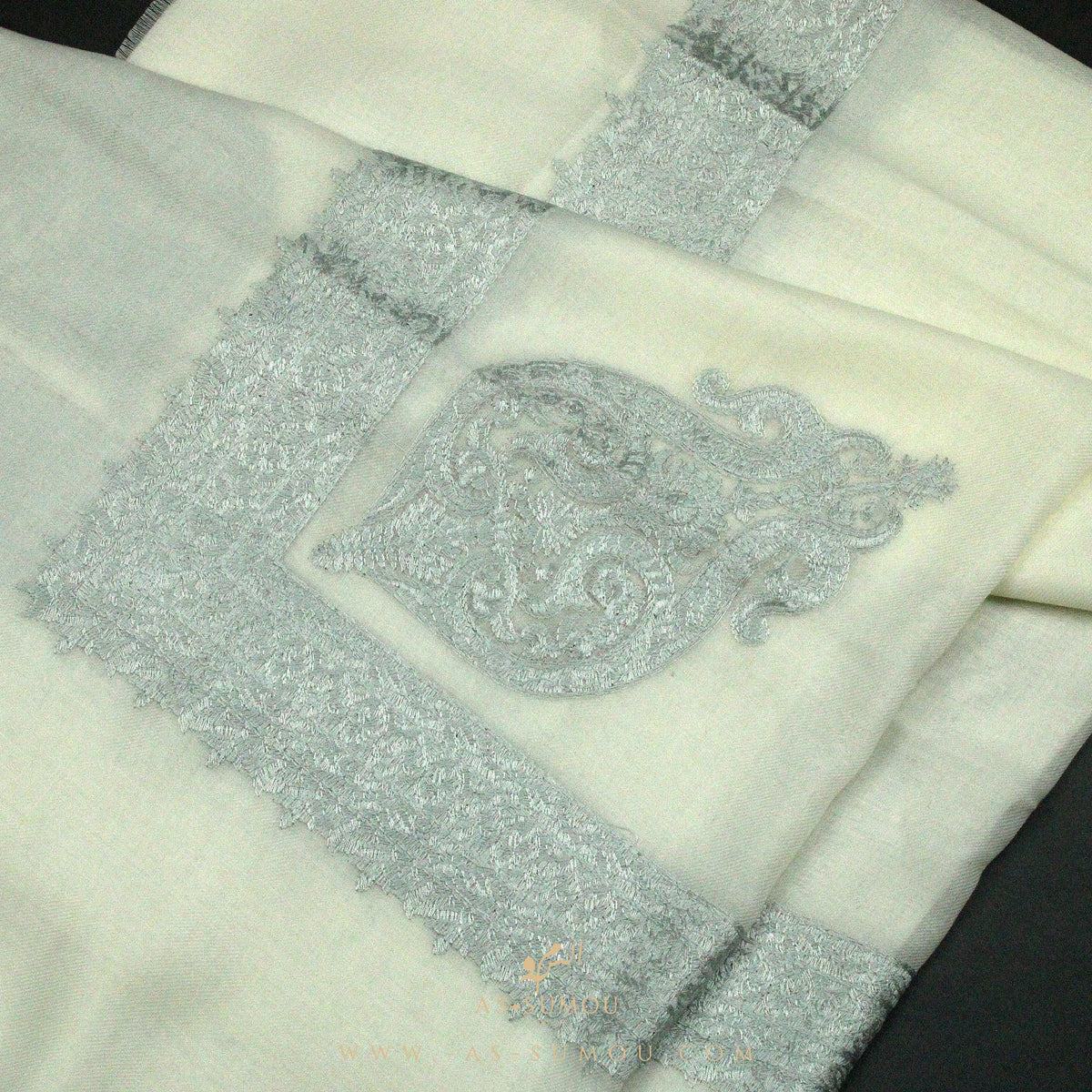 PREMIUM WHITE AUTHENTIC YEMENI SHEMAGH SCARF WH3