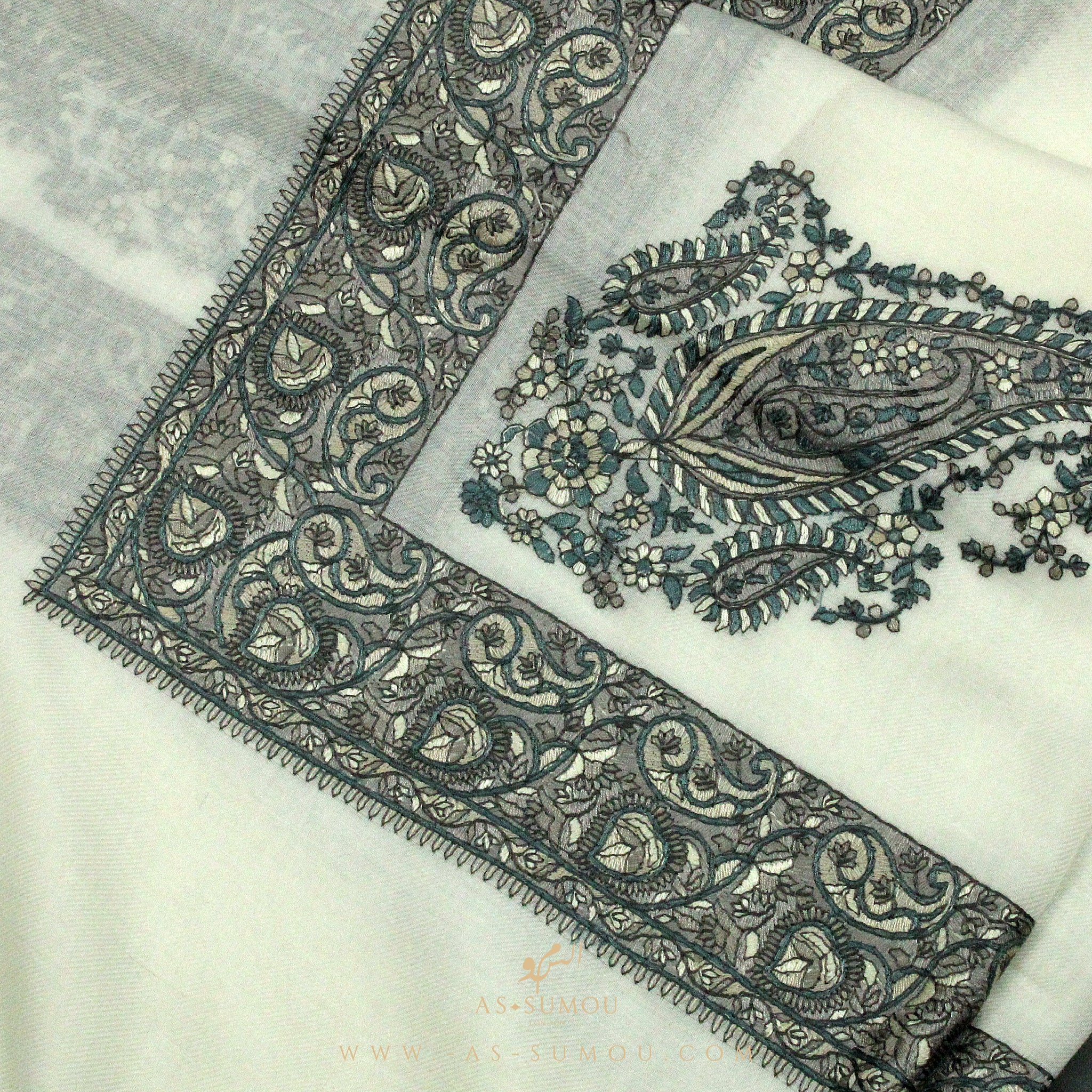 PREMIUM WHITE AUTHENTIC YEMENI SHEMAGH SCARF WH4