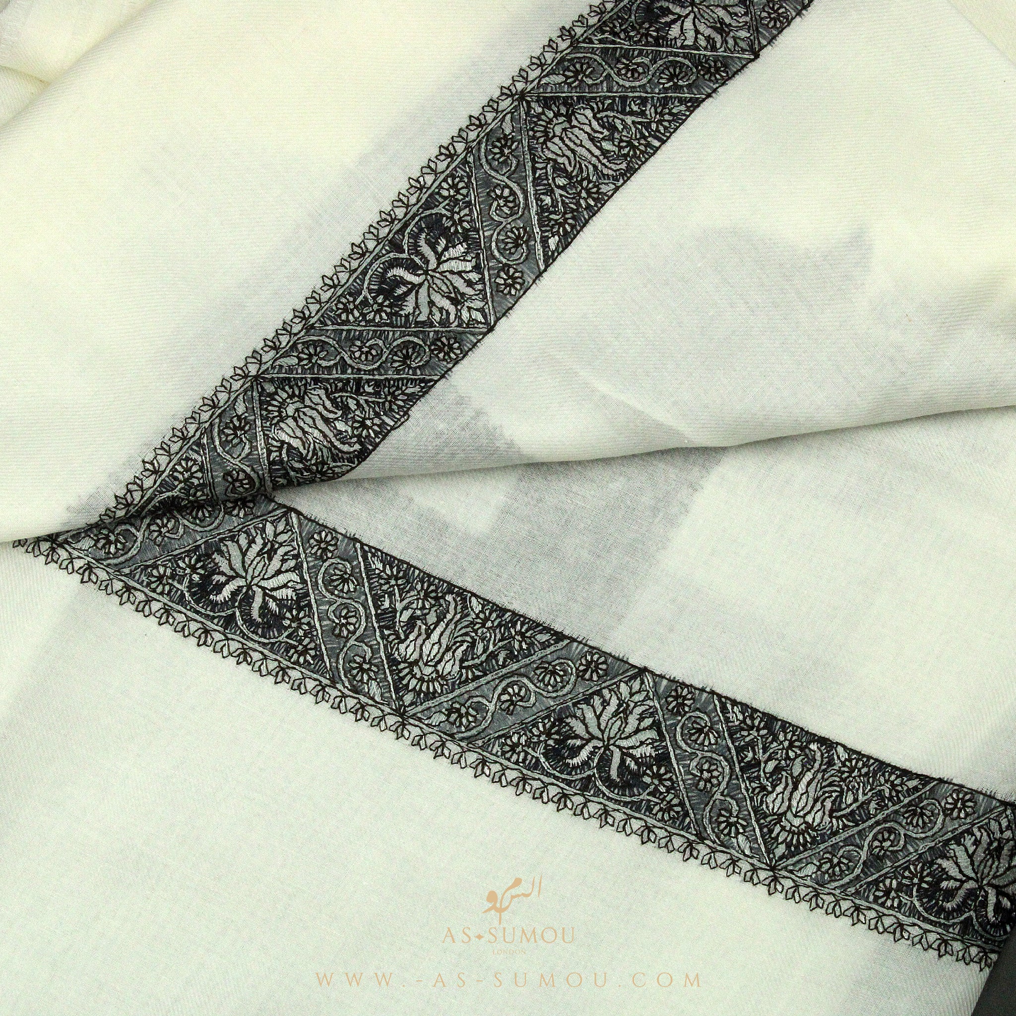 PREMIUM WHITE AUTHENTIC YEMENI SHEMAGH SCARF WH57