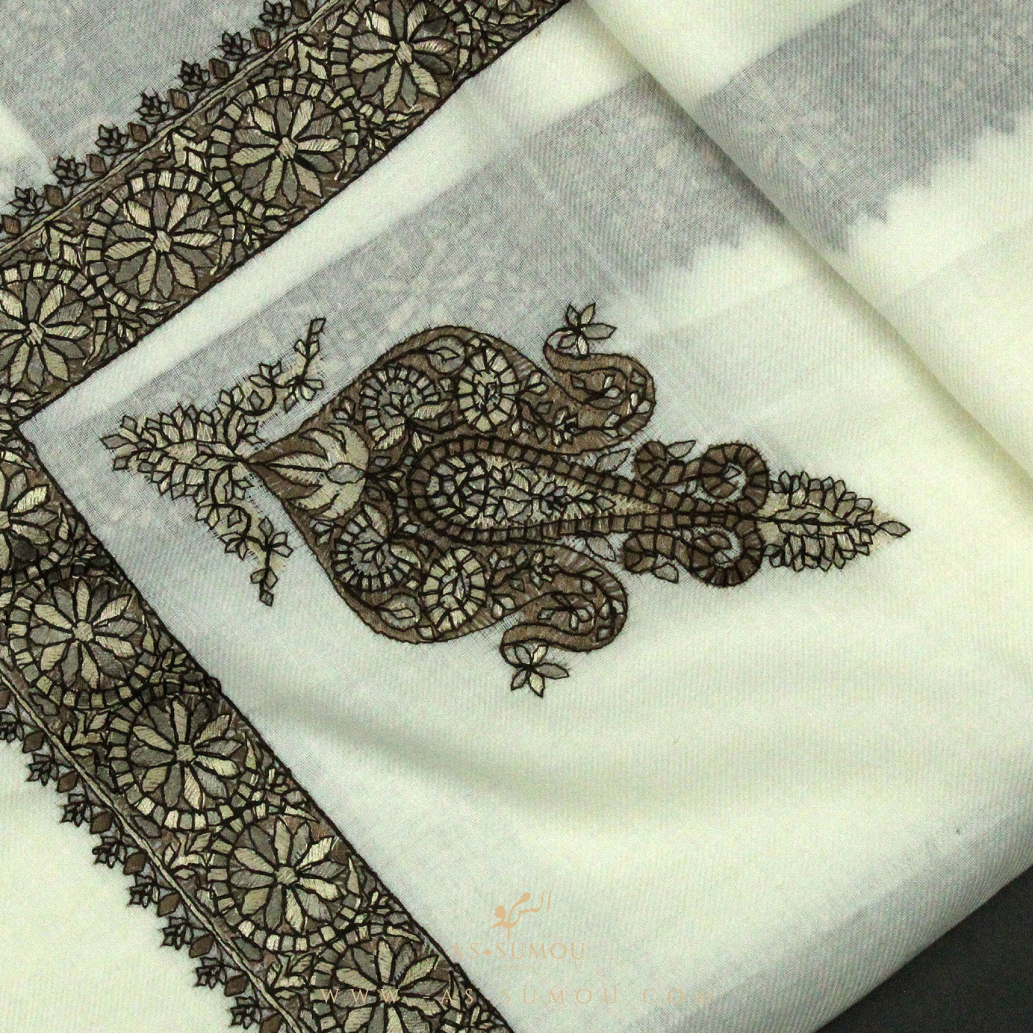 PREMIUM WHITE AUTHENTIC YEMENI SHEMAGH SCARF WH62