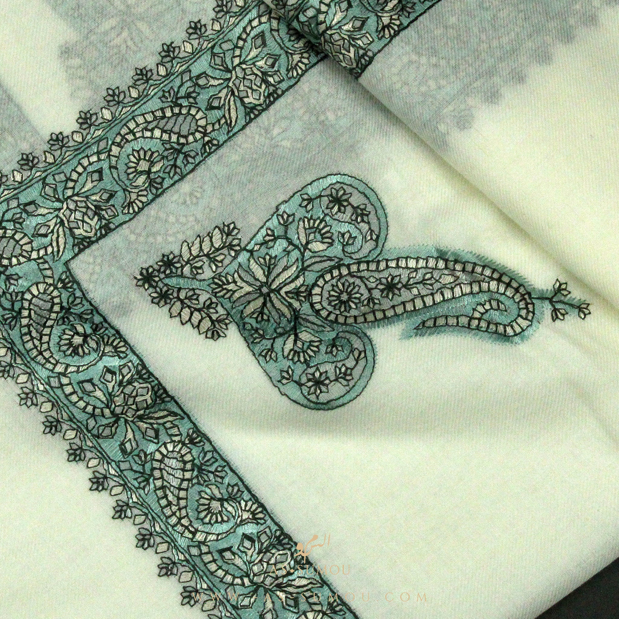 PREMIUM WHITE AUTHENTIC YEMENI SHEMAGH SCARF WH65