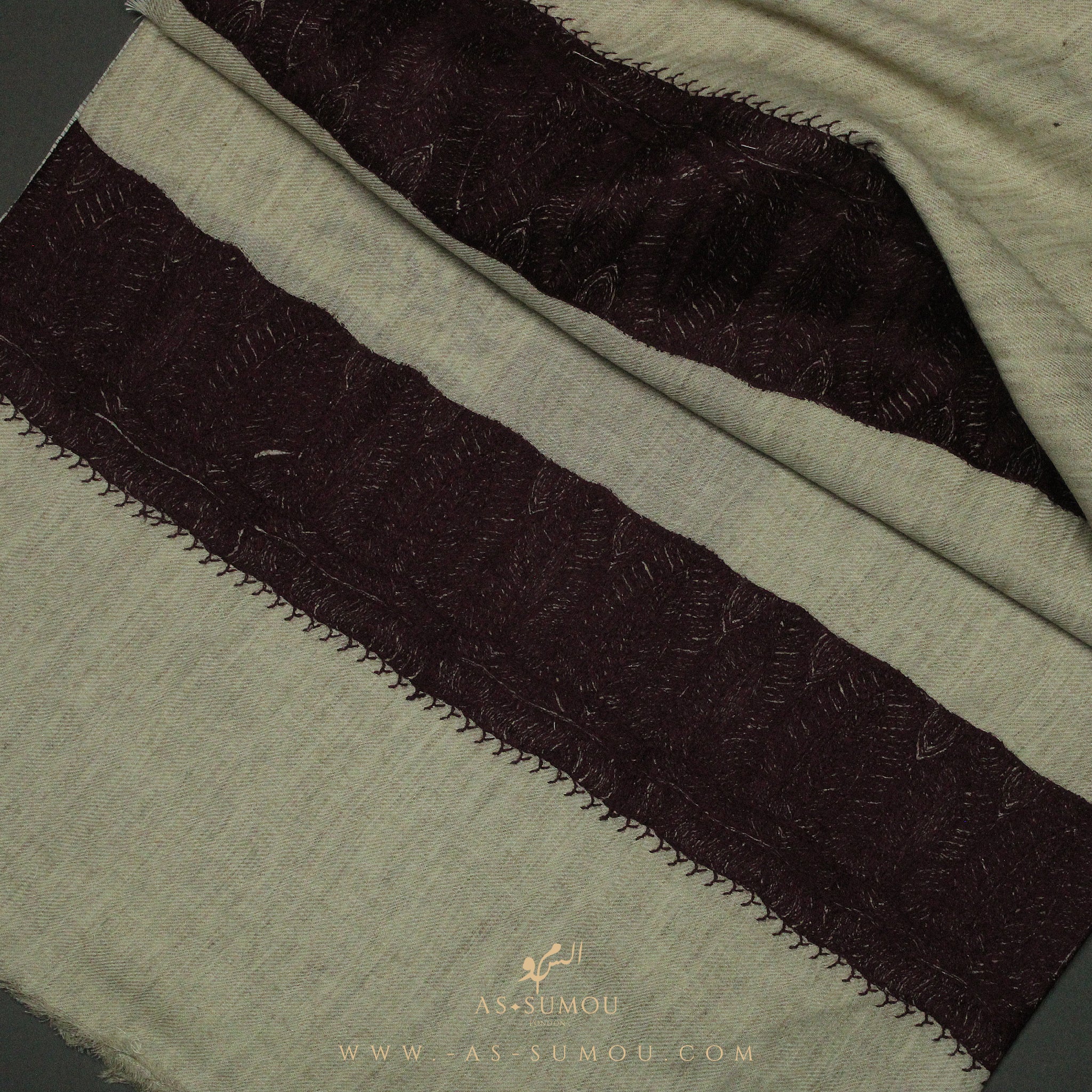 PREMIUM BEIGE ELEGANT QATARI SHEMAGH SCARF QR15