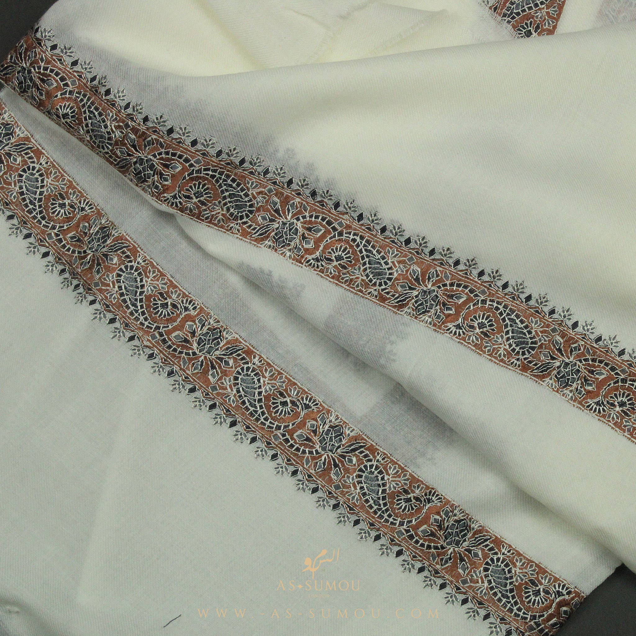 PREMIUM WHITE AUTHENTIC YEMENI SHEMAGH SCARF WH92