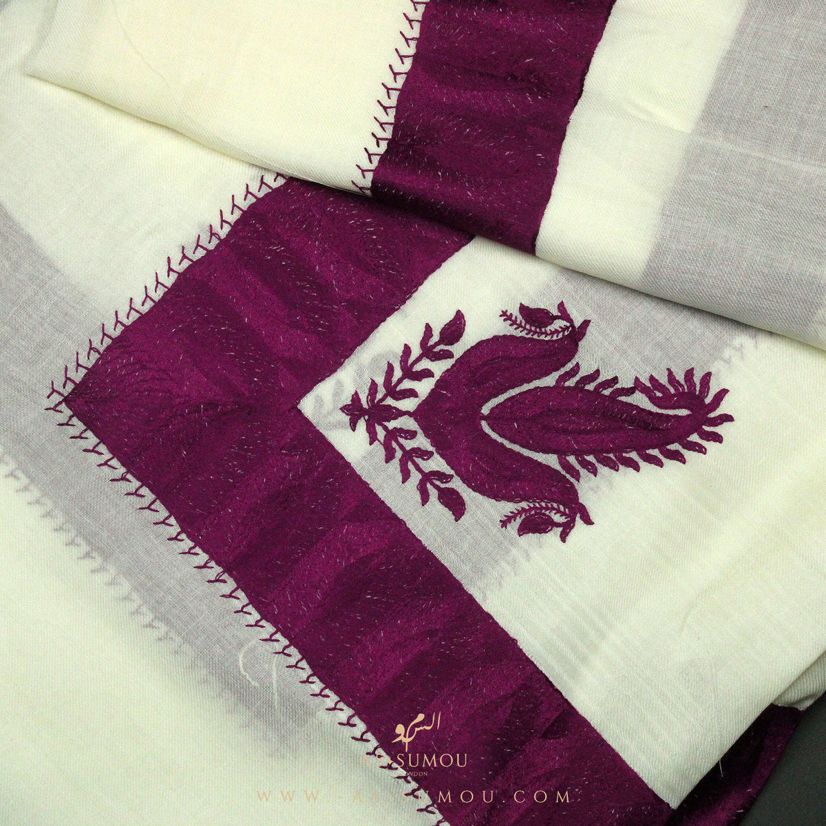 PREMIUM WHITE ELEGANT QATARI SHEMAGH SCARF QR34