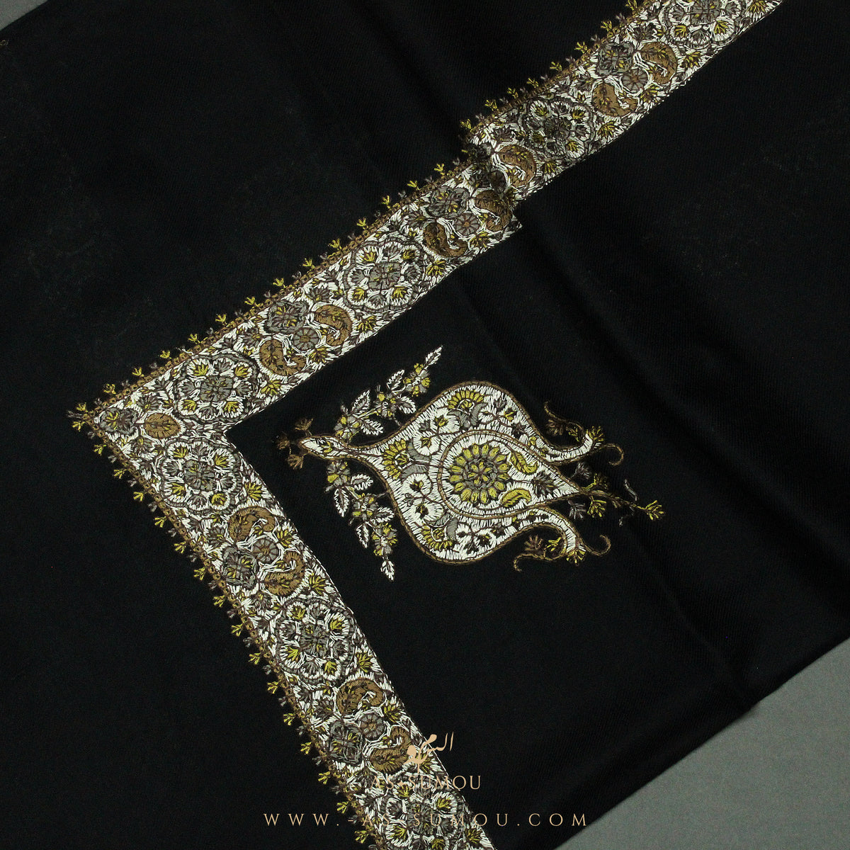 PREMIUM BLACK AUTHENTIC YEMENI SHEMAGH SCARF BL10