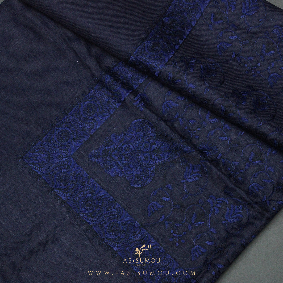 PREMIUM NAVY BLUE AUTHENTIC HIJAZI SHEMAGH SCARF HJ6