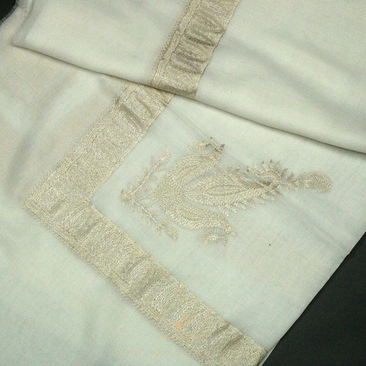 PREMIUM WHITE AUTHENTIC YEMENI SHEMAGH SCARF WH18