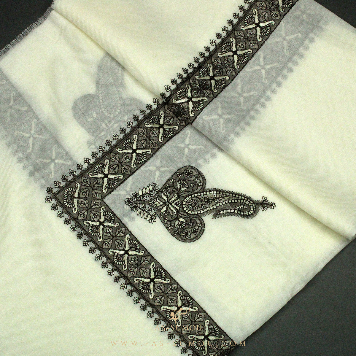 PREMIUM WHITE AUTHENTIC YEMENI SHEMAGH SCARF WH31