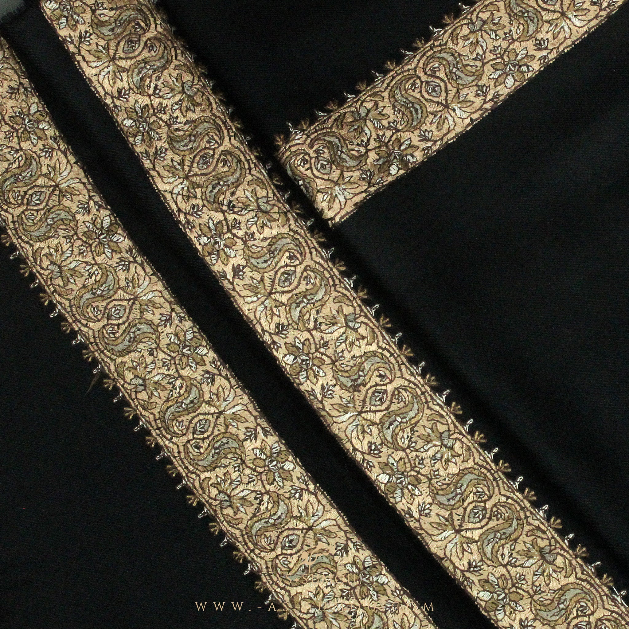 PREMIUM BLACK AUTHENTIC YEMENI SHEMAGH SCARF BL25