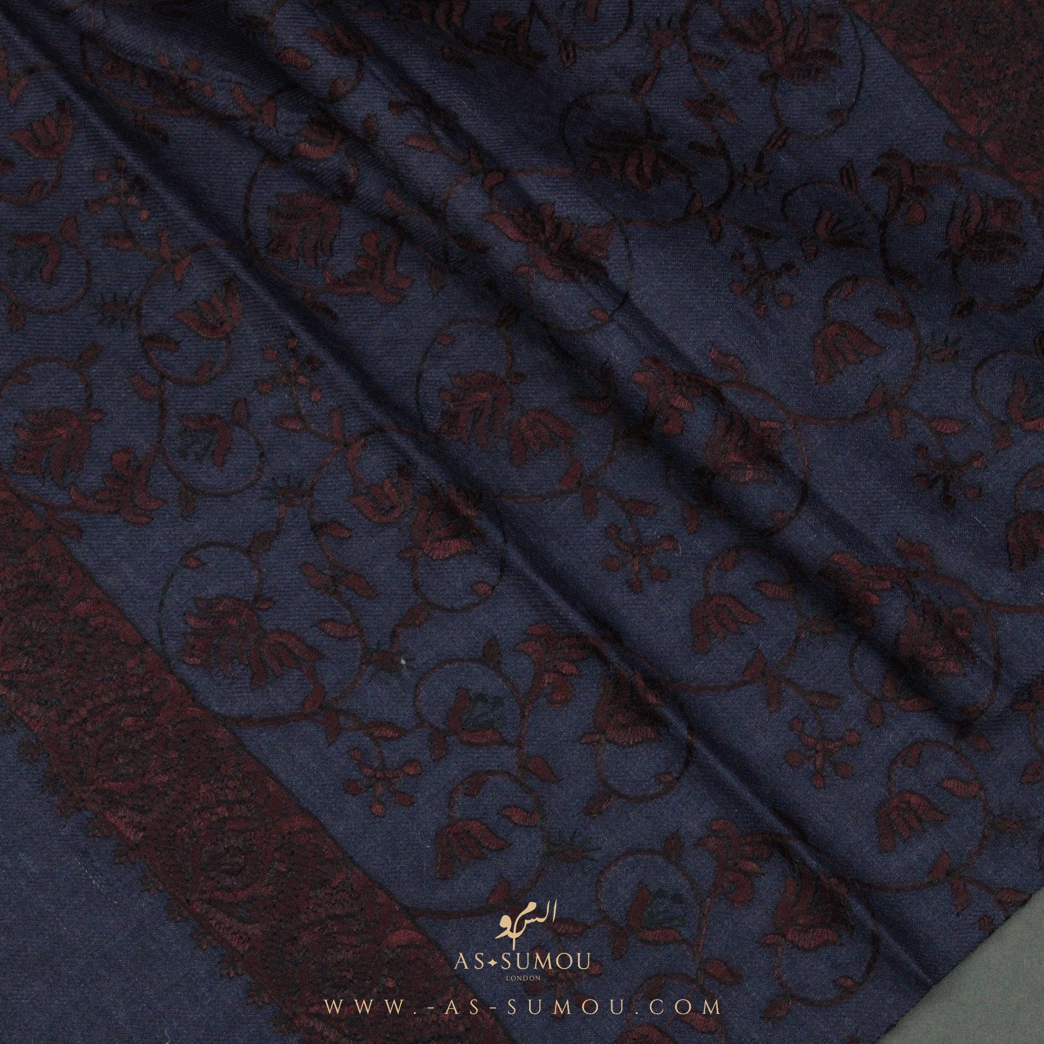 PREMIUM NAVY BLUE AUTHENTIC HIJAZI SHEMAGH SCARF HJ15