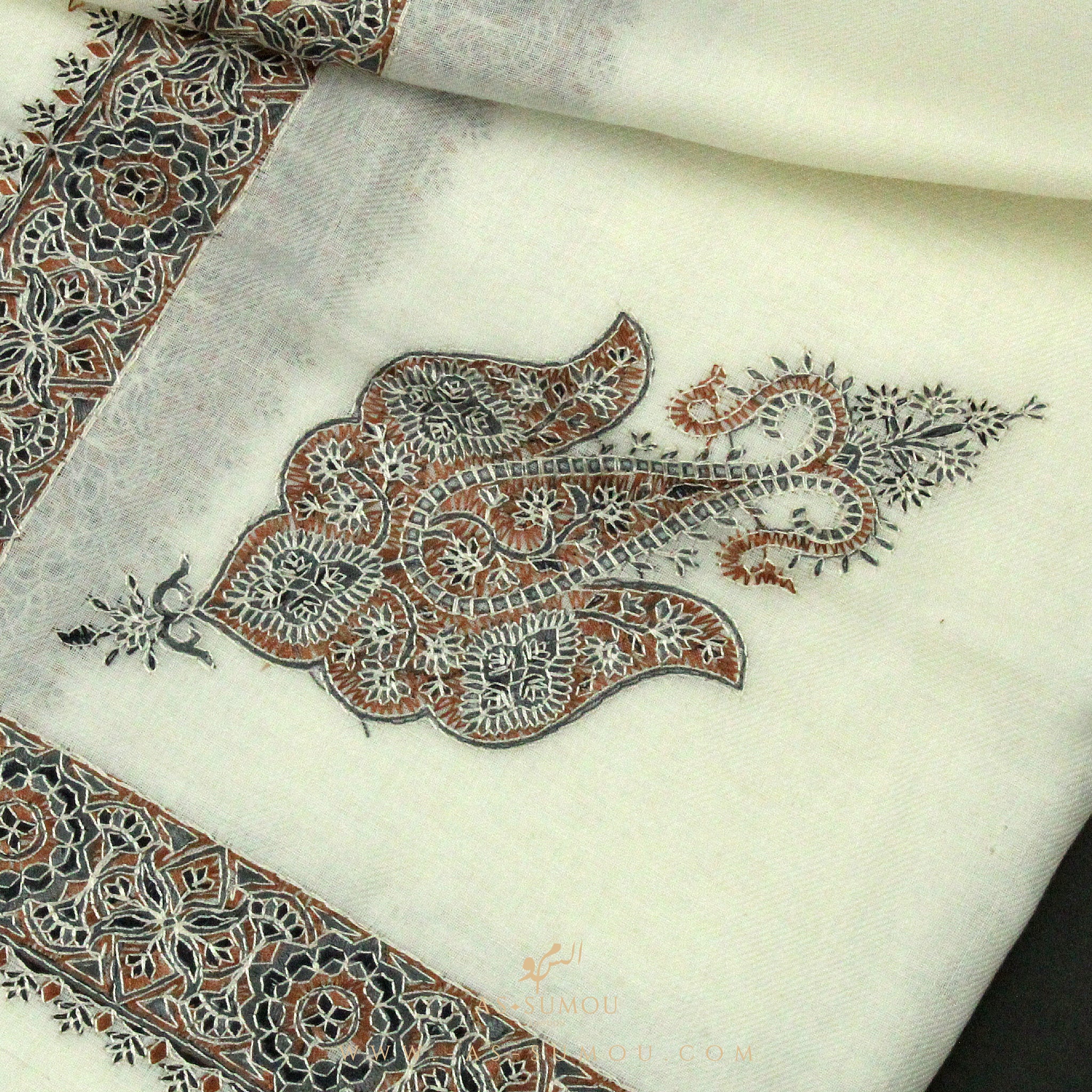 PREMIUM WHITE AUTHENTIC YEMENI SHEMAGH SCARF WH56