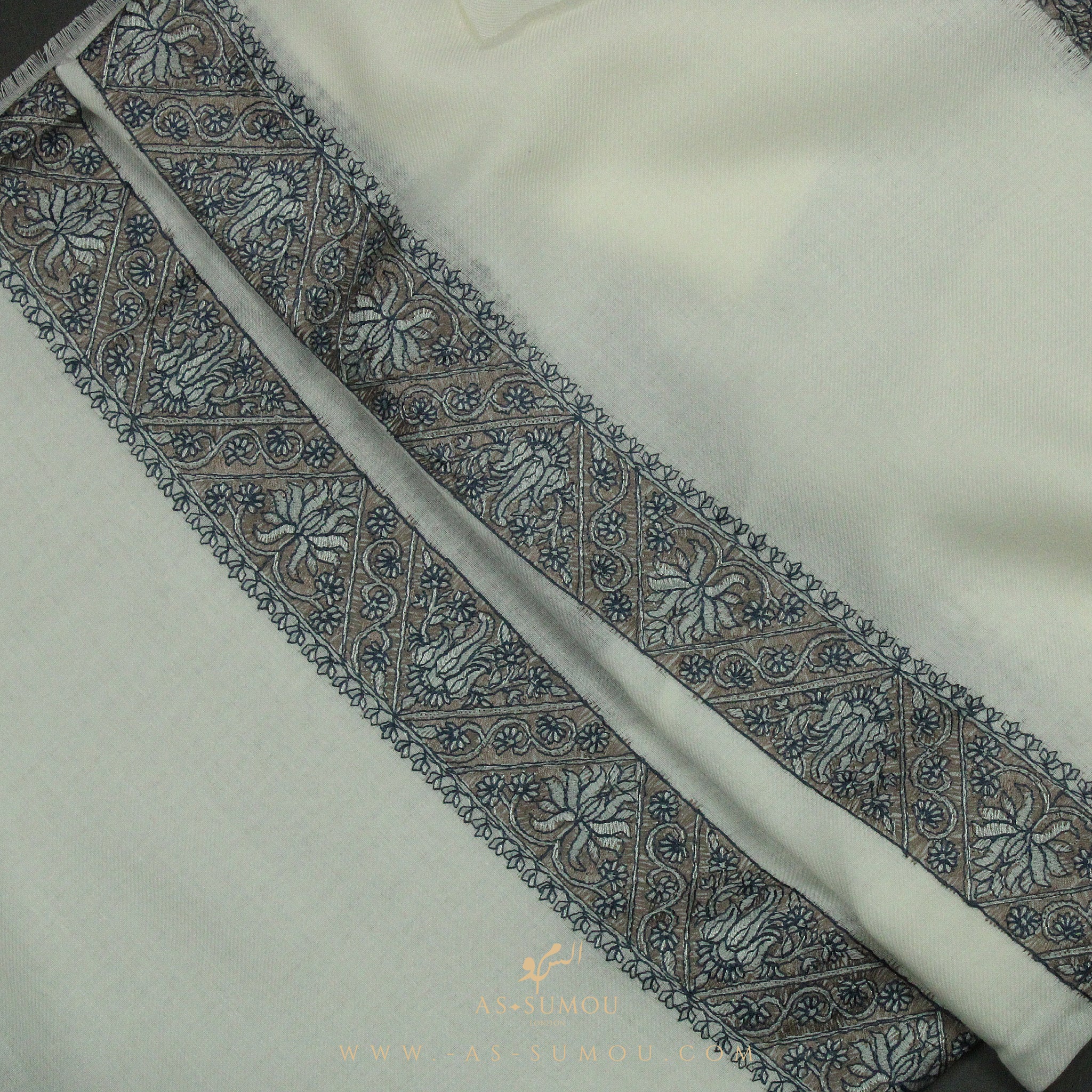 PREMIUM WHITE AUTHENTIC YEMENI SHEMAGH SCARF WH91