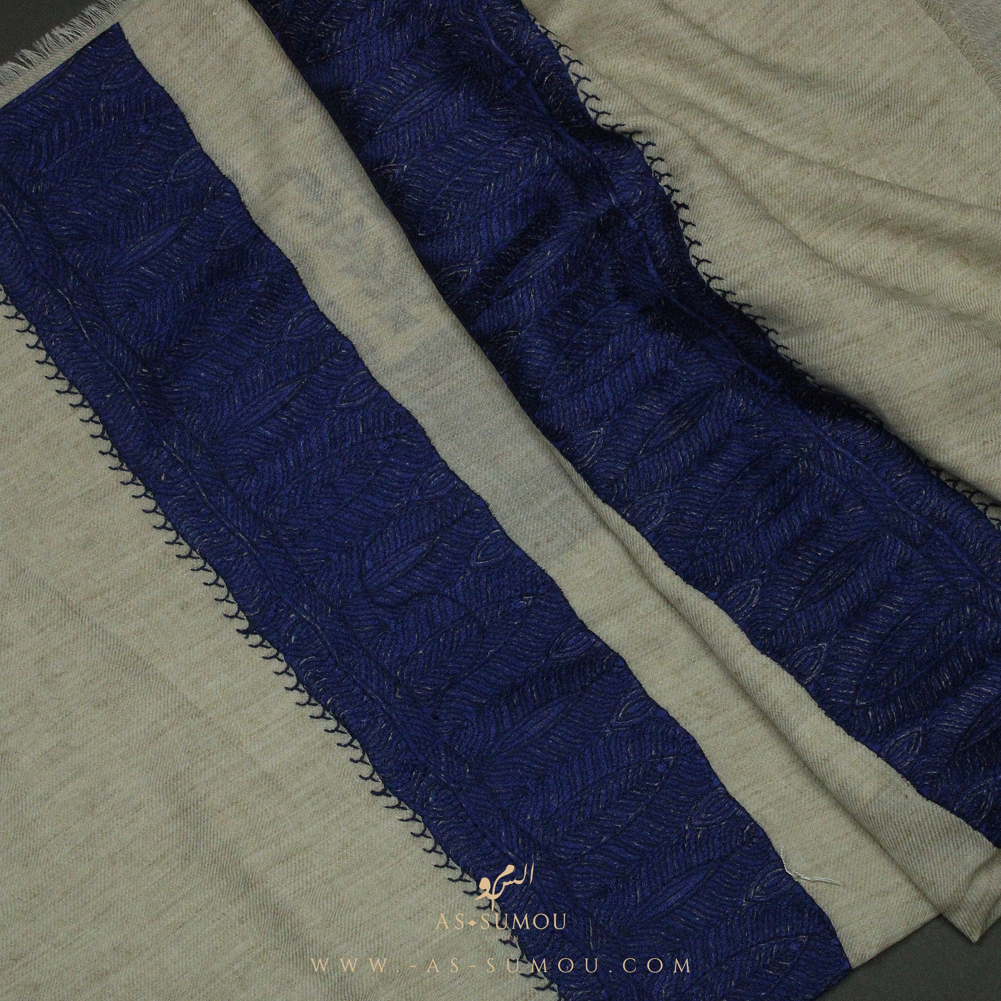 PREMIUM BEIGE ELEGANT QATARI SHEMAGH SCARF QR12