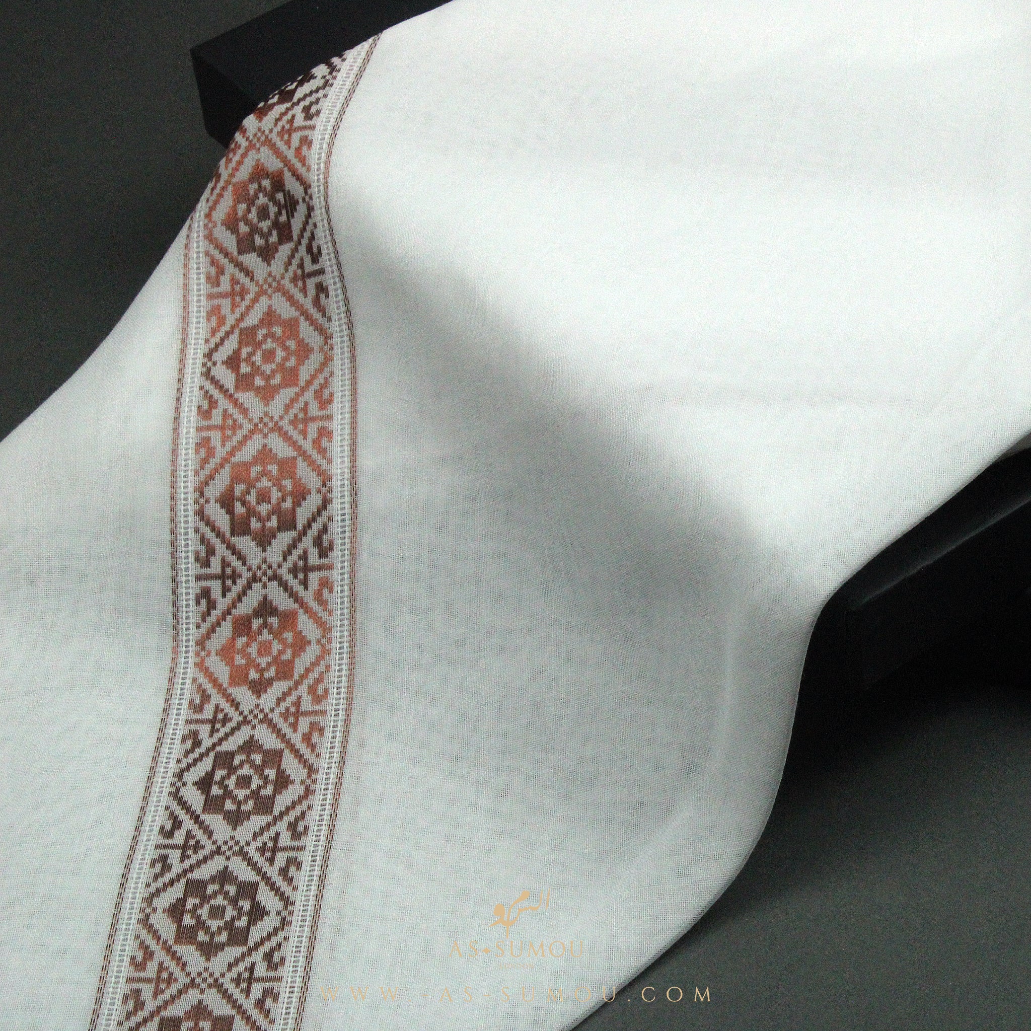 PREMIUM WHITE & MAROON EMIRATI GHUTRA SCARF EM22